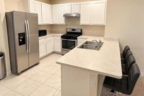 Villa ou maison à louer à Leesburg, Floride: 3 chambres, 142.05 m2 № 2415040 - photo 4