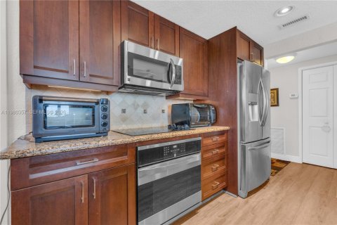 Copropriété à vendre à Hollywood, Floride: 2 chambres, 130.06 m2 № 2049926 - photo 9