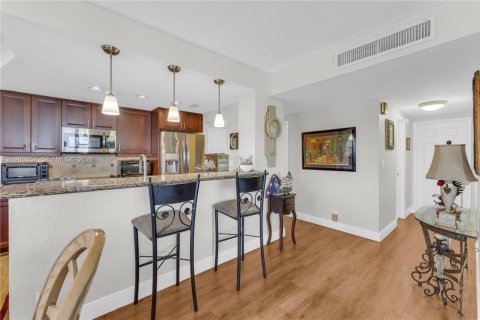 Copropriété à vendre à Hollywood, Floride: 2 chambres, 130.06 m2 № 2049926 - photo 16