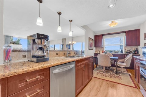 Copropriété à vendre à Hollywood, Floride: 2 chambres, 130.06 m2 № 2049926 - photo 11