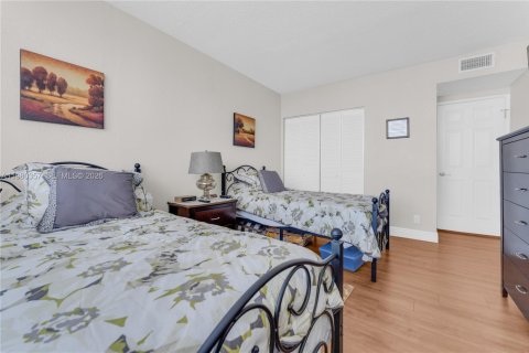 Copropriété à vendre à Hollywood, Floride: 2 chambres, 130.06 m2 № 2049926 - photo 28