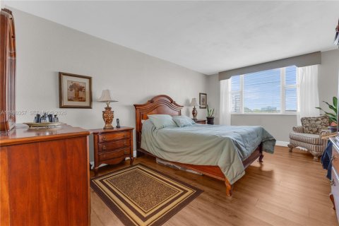 Copropriété à vendre à Hollywood, Floride: 2 chambres, 130.06 m2 № 2049926 - photo 19