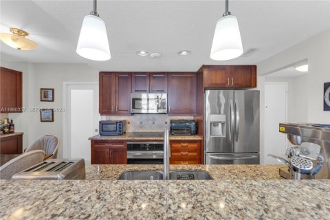 Copropriété à vendre à Hollywood, Floride: 2 chambres, 130.06 m2 № 2049926 - photo 13