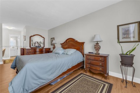 Copropriété à vendre à Hollywood, Floride: 2 chambres, 130.06 m2 № 2049926 - photo 20