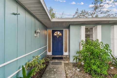 House in Seminole, Florida 3 bedrooms, 162.95 sq.m. № 1894071 - photo 2