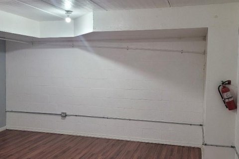 Propiedad comercial en alquiler en Pompano Beach, Florida № 913430 - foto 1