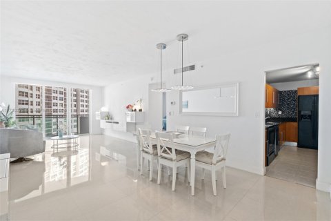 Copropriété à vendre à Hollywood, Floride: 1 chambre, 82.03 m2 № 1488483 - photo 6