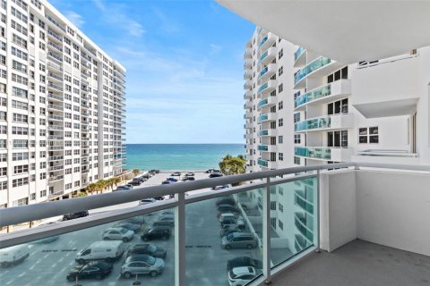 Copropriété à vendre à Hollywood, Floride: 1 chambre, 82.03 m2 № 1488483 - photo 7