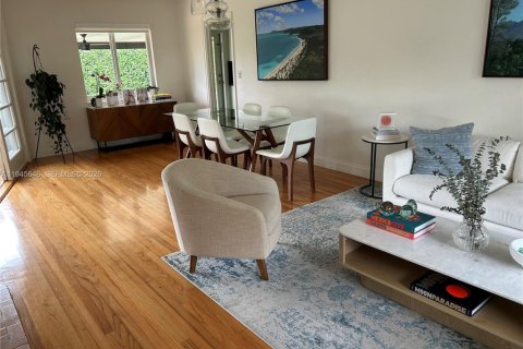 Villa ou maison à louer à Coral Gables, Floride: 3 chambres, 170.2 m2 № 2002034 - photo 6