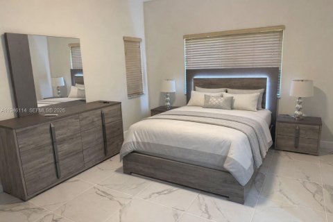 Casa en venta en Miami, Florida, 3 dormitorios, 137.77 m2 № 2002554 - foto 6