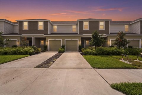 Townhouse in Bradenton, Florida 3 bedrooms, 127.46 sq.m. № 2277880