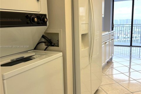 Купить кондоминиум в Санни-Айлс-Бич, Флорида 2 спальни, 170.94м2, № 2005821 - фото 9