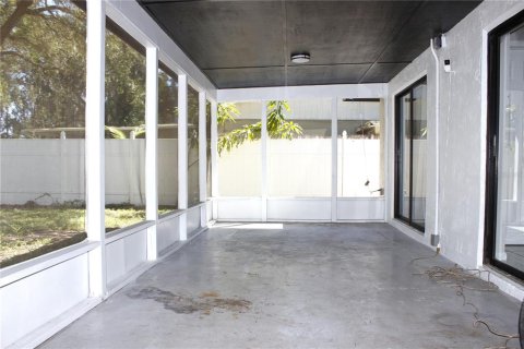 Villa ou maison à vendre à Tampa, Floride: 4 chambres, 283.17 m2 № 1904958 - photo 14