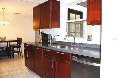 Villa ou maison à vendre à Tampa, Floride: 4 chambres, 283.17 m2 № 1904958 - photo 29