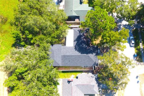 Villa ou maison à vendre à Tampa, Floride: 4 chambres, 283.17 m2 № 1904958 - photo 18