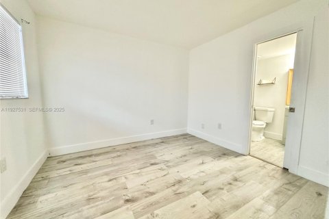 Copropriété à louer à Miami, Floride: 2 chambres, 74.32 m2 № 1986307 - photo 15