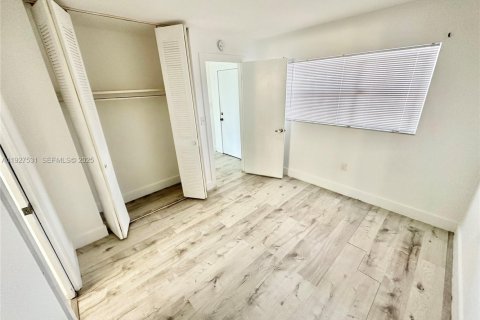 Copropriété à louer à Miami, Floride: 2 chambres, 74.32 m2 № 1986307 - photo 16