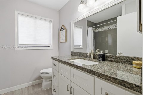 Купить кондоминиум в Уэстон, Флорида 3 спальни, 118.08м2, № 2043380 - фото 23