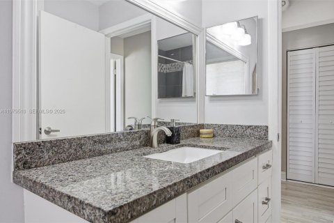 Купить кондоминиум в Уэстон, Флорида 3 спальни, 118.08м2, № 2043380 - фото 22