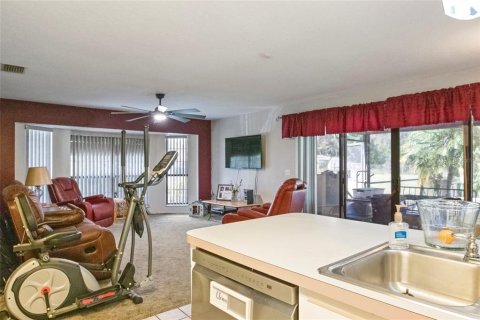 House in Center Hill, Florida 4 bedrooms, 254.74 sq.m. № 1537421 - photo 9