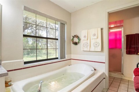 House in Center Hill, Florida 4 bedrooms, 254.74 sq.m. № 1537421 - photo 13