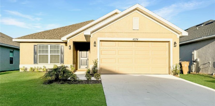 Casa en Saint Cloud, Florida 3 dormitorios, 183.02 m2 № 1838330
