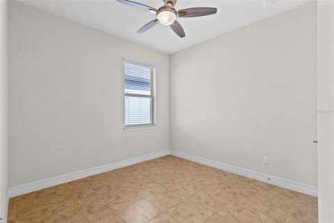 House in Lake Mary, Florida 3 bedrooms, 194.35 sq.m. № 2393586 - photo 21