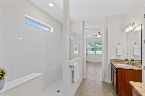 House in Lake Mary, Florida 3 bedrooms, 194.35 sq.m. № 2393586 - photo 16