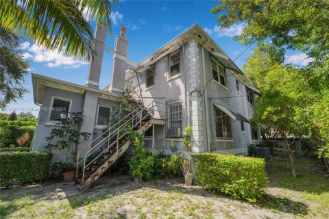 Propiedad comercial en venta en Miami, Florida, 330.17 m2 № 1968145 - foto 27