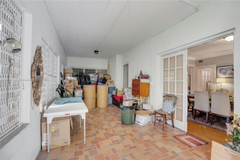 Propiedad comercial en venta en Miami, Florida, 330.17 m2 № 1968145 - foto 14