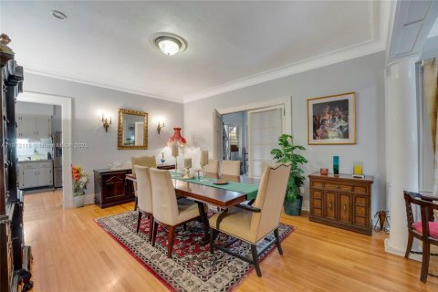 Propiedad comercial en venta en Miami, Florida, 330.17 m2 № 1968145 - foto 6