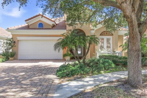 House in Palm Coast, Florida 3 bedrooms, 231.61 sq.m. № 2105667 - photo 2