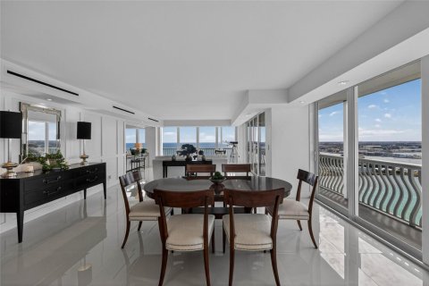 Condo in Fort Lauderdale, Florida, 5 bedrooms  № 2428159 - photo 30