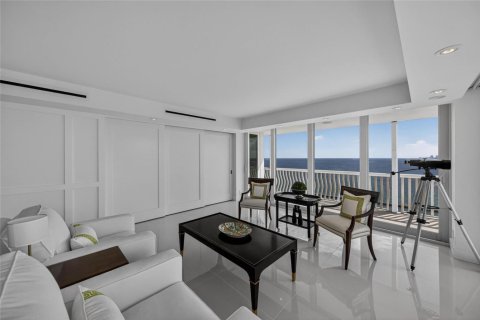 Condo in Fort Lauderdale, Florida, 5 bedrooms  № 2428159 - photo 21