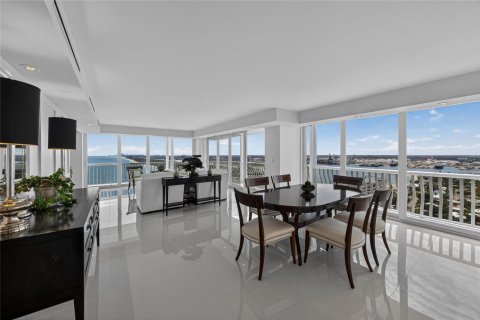Condo in Fort Lauderdale, Florida, 5 bedrooms  № 2428159 - photo 29