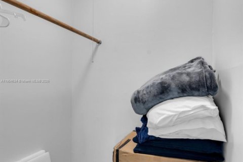 Casa en venta en Margate, Florida, 3 dormitorios, 141.03 m2 № 1954993 - foto 18