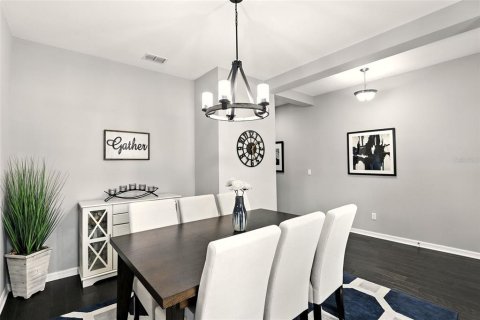 House in Winter Park, Florida 4 bedrooms, 210.61 sq.m. № 1832829 - photo 5