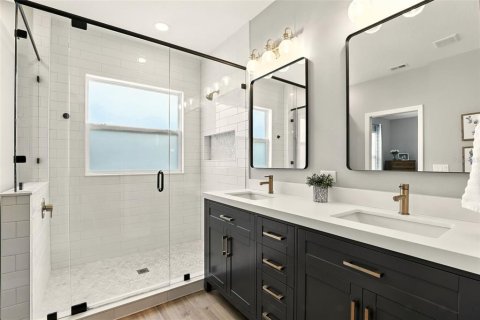 House in Winter Park, Florida 4 bedrooms, 210.61 sq.m. № 1832829 - photo 14