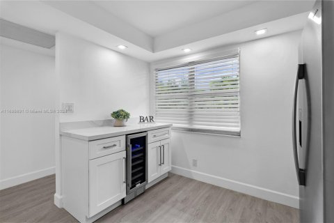 Condo in Coconut Creek, Florida, 2 bedrooms  № 1708777 - photo 2