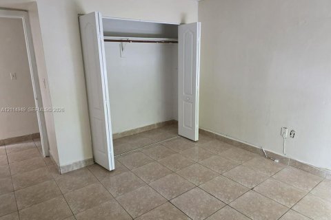 Copropriété à vendre à Hialeah, Floride: 3 chambres, 121.61 m2 № 2437701 - photo 14