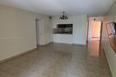 Copropriété à vendre à Hialeah, Floride: 3 chambres, 121.61 m2 № 2437701 - photo 3