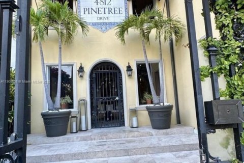 Copropriété à vendre à Miami Beach, Floride: 1 chambre, 56.02 m2 № 2013433 - photo 2