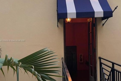 Copropriété à vendre à Miami Beach, Floride: 1 chambre, 56.02 m2 № 2013433 - photo 12