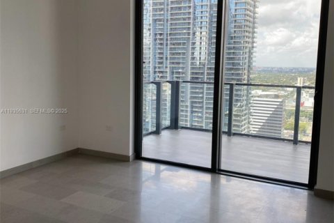 Condominio en alquiler en Miami, Florida, 3 dormitorios, 155.8 m2 № 1993762 - foto 14