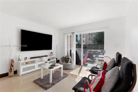 Condominio en alquiler en Doral, Florida, 1 dormitorio, 75.25 m2 № 2031867 - foto 4