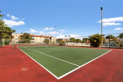 Condominio en alquiler en Doral, Florida, 1 dormitorio, 75.25 m2 № 2031867 - foto 20