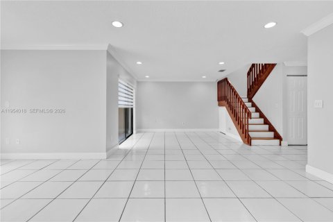 Touwnhouse à louer à Miami, Floride: 3 chambres, 175.59 m2 № 2008268 - photo 23