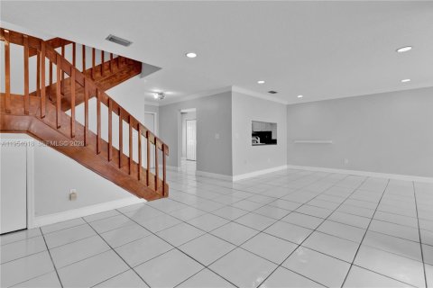 Touwnhouse à louer à Miami, Floride: 3 chambres, 175.59 m2 № 2008268 - photo 21