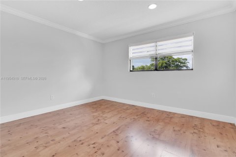 Touwnhouse à louer à Miami, Floride: 3 chambres, 175.59 m2 № 2008268 - photo 29