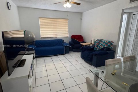 Copropriété à vendre à North Miami Beach, Floride: 1 chambre, 56.02 m2 № 2046692 - photo 5